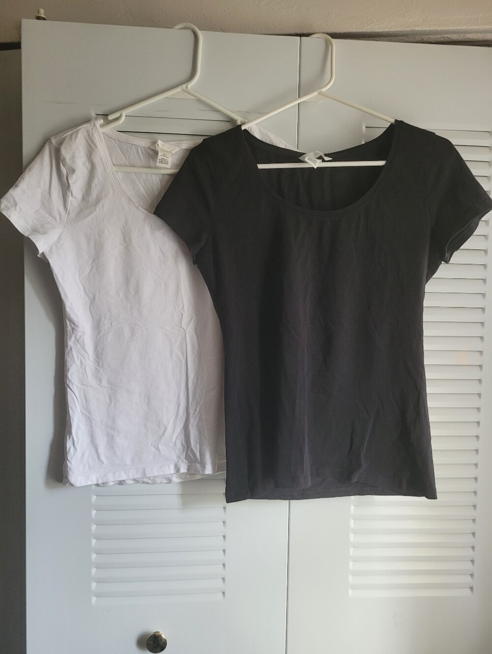 H&M Women's Short Sleeve Scoop Neck Tees - Black & White